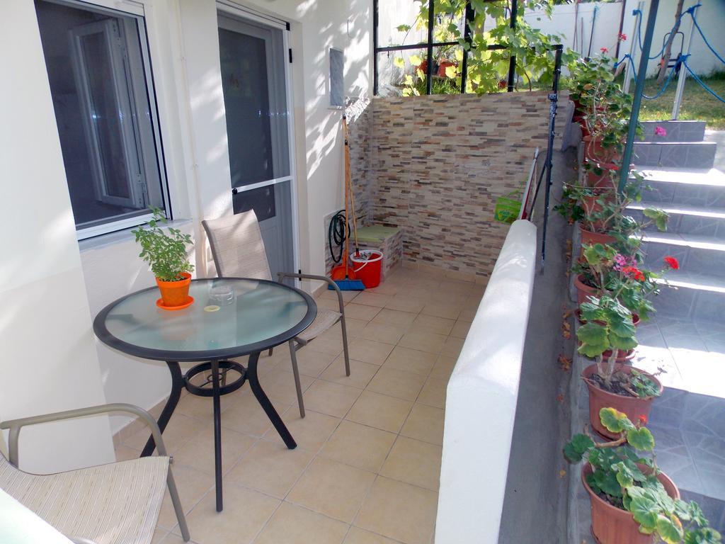 Nikos Apartments Órmos Panajías Eksteriør bilde