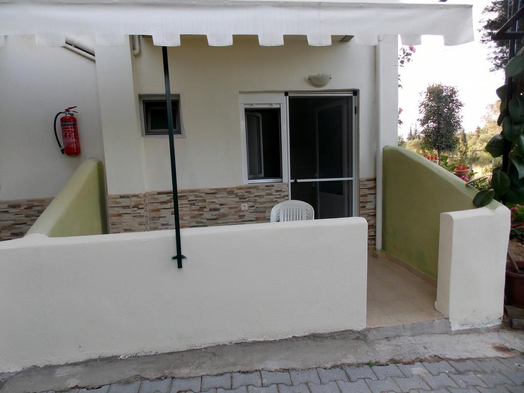 Nikos Apartments Órmos Panajías Eksteriør bilde